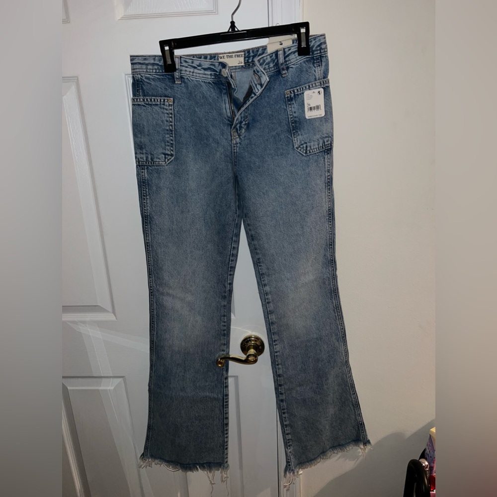 FREE PEOPLE boot cut jeans !